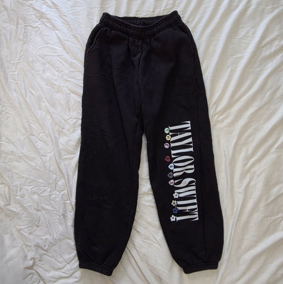 Taylor Swift The Eras Tour Friendship Bracelet Sweatpants - Picture 9 of 10